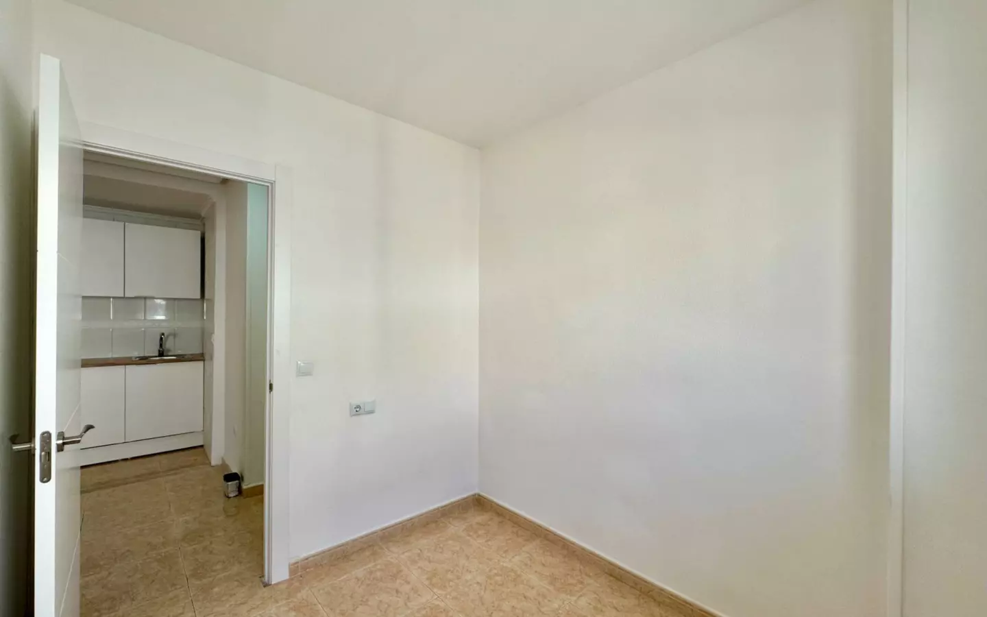 2-bedroom Apartment In Torrevieja, Spain (59 M²)