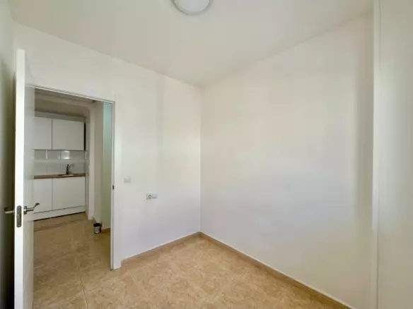 2-bedroom Apartment In Torrevieja, Spain (59 M²)