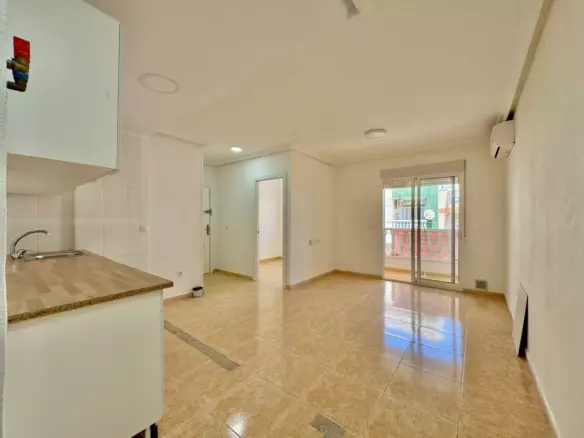 2-bedroom Apartment In Torrevieja, Spain (59 M²)