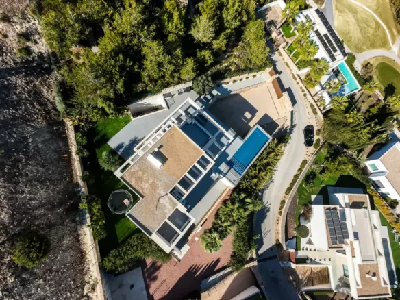 6-bedroom Villa In Orihuela, Spain (429 M²)