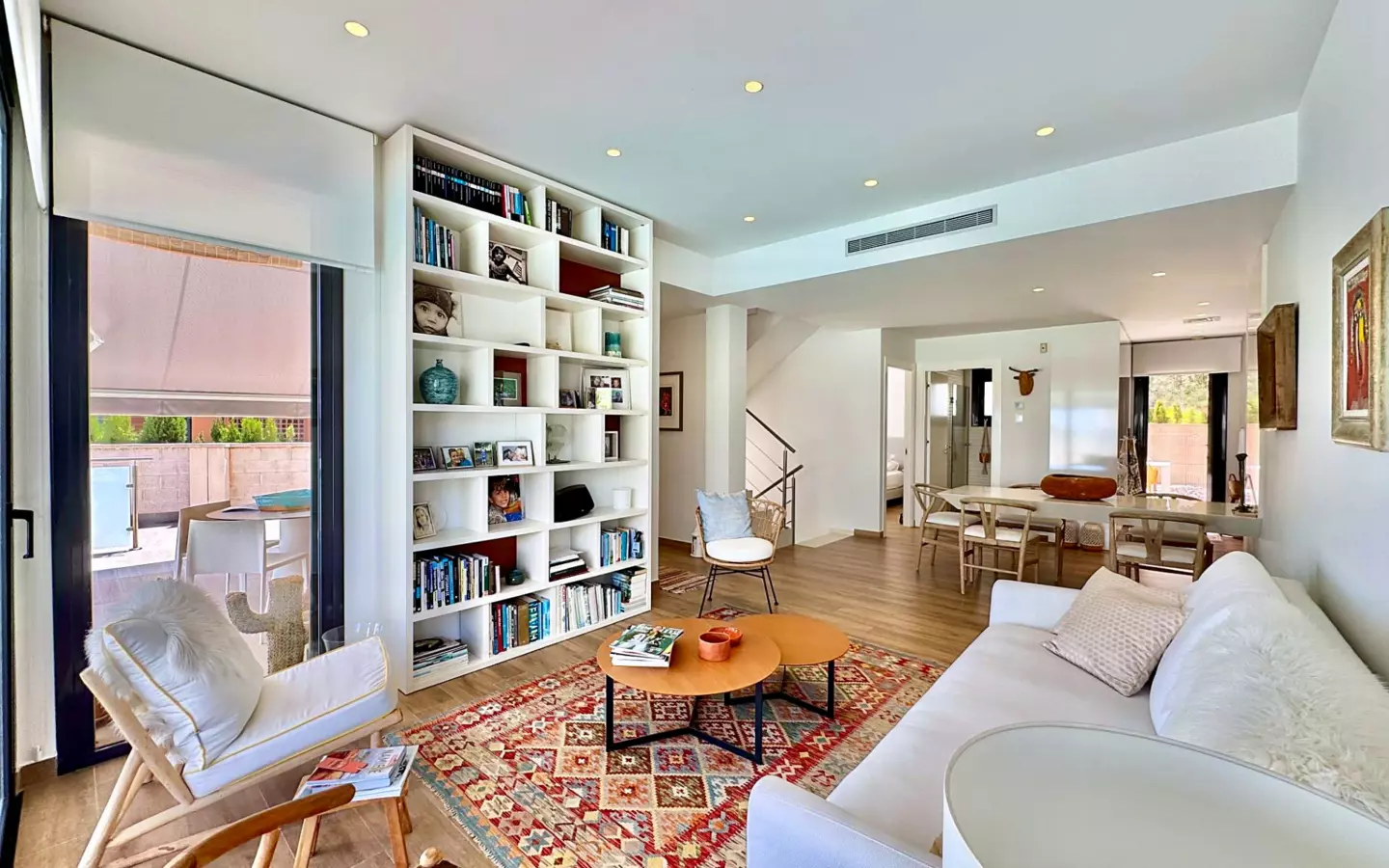 4-bedroom Villa In San Miguel De Salinas, Spain (252 M²)