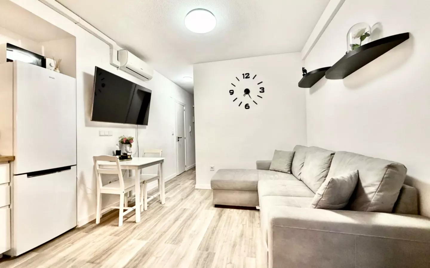 1-bedroom Apartment In Torrevieja, Spain (40 M²)
