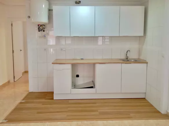 2-bedroom Apartment In Torrevieja, Spain (59 M²)
