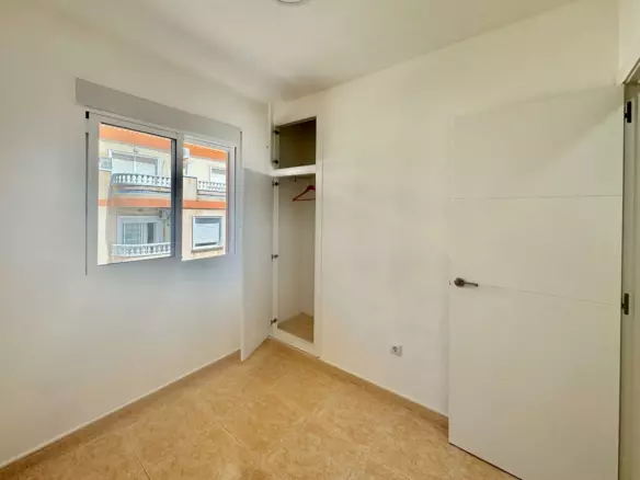 2-bedroom Apartment In Torrevieja, Spain (59 M²)