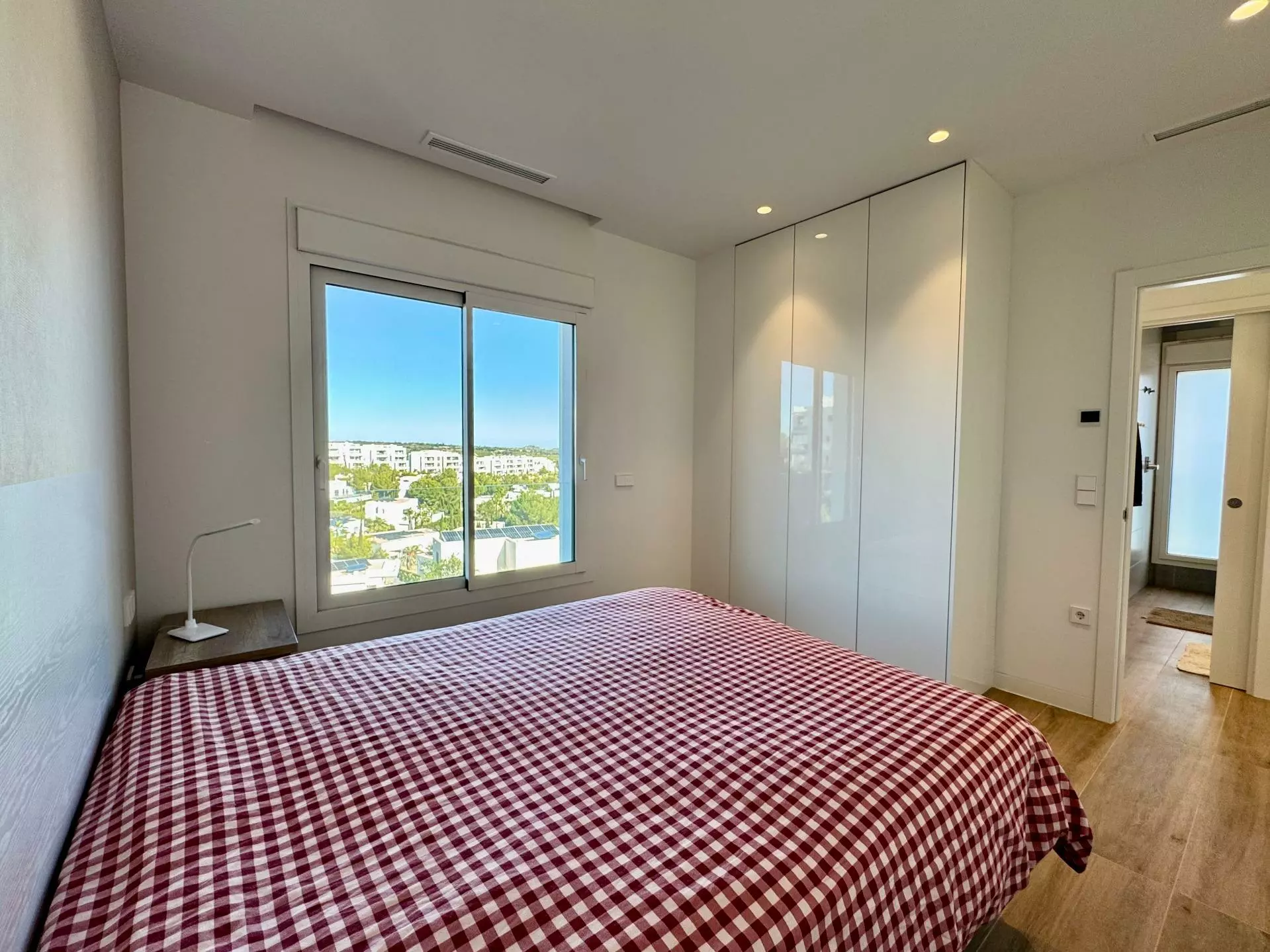3-bedroom Apartment In Orihuela, Spain (203 M²)