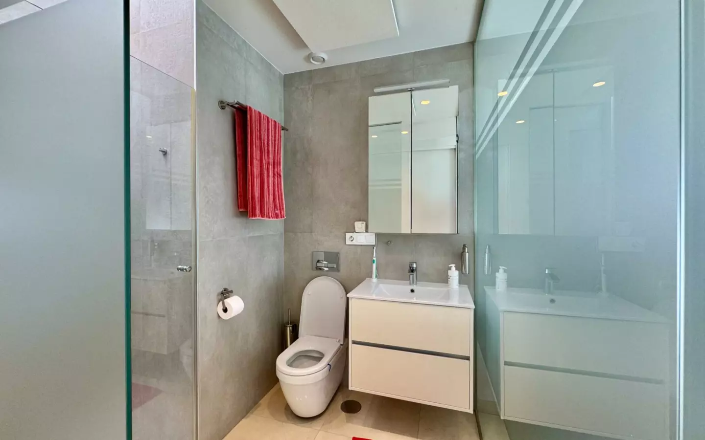 3-bedroom Villa In San Miguel De Salinas, Spain (92 M²)