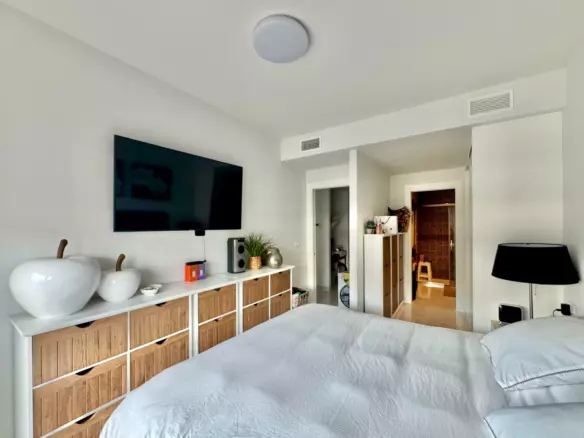 3-bedroom Apartment In Orihuela Costa, Spain (98 M²)