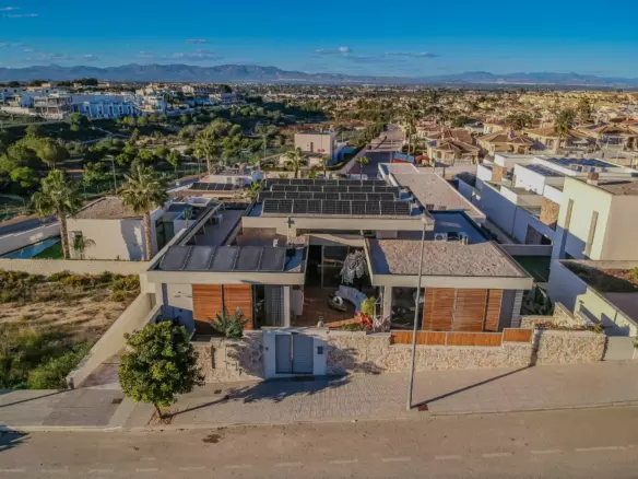 4-bedroom Villa In Benijofar, Spain (544 M²)