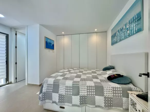 3-bedroom Villa In San Miguel De Salinas, Spain (90 M²)