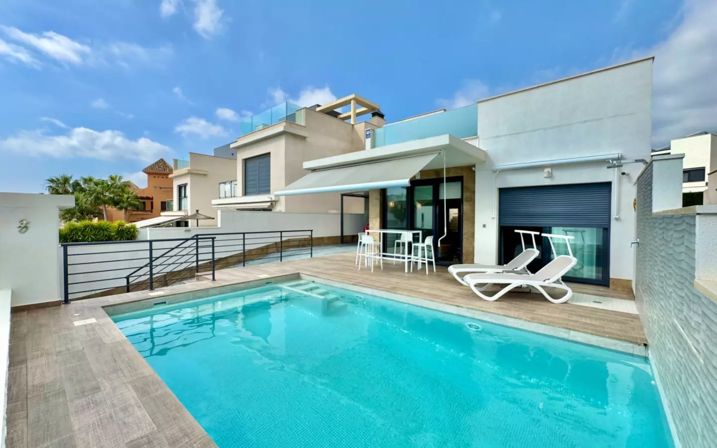 3-bedroom Villa In San Miguel De Salinas, Spain (92 M²)