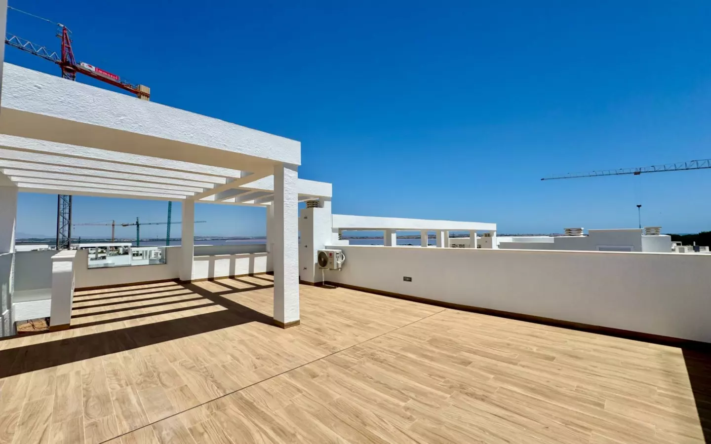2-bedroom Penthouse In Torrevieja, Spain (178 M²)