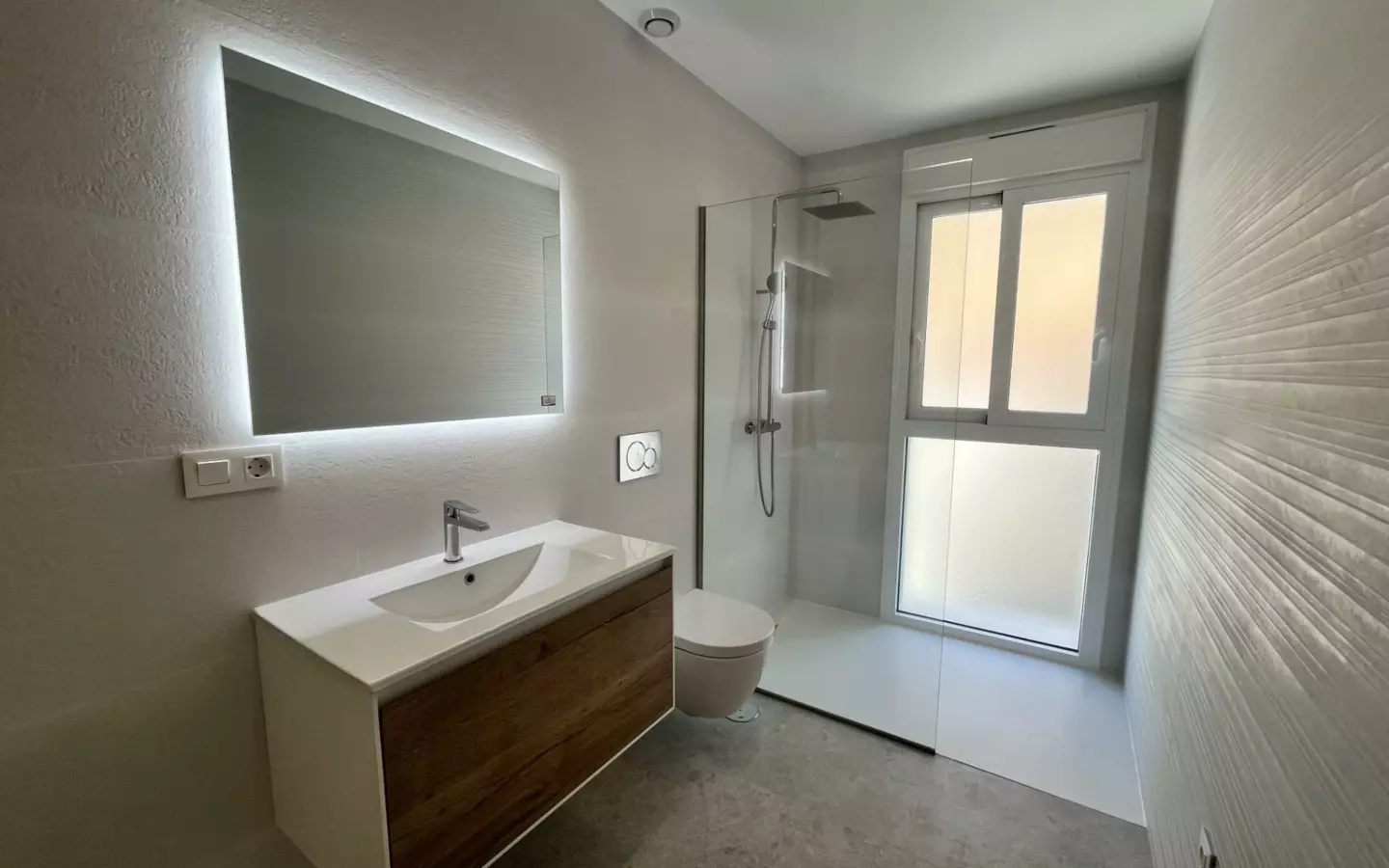 3-bedroom Apartment In Torrevieja, Spain (117 M²)