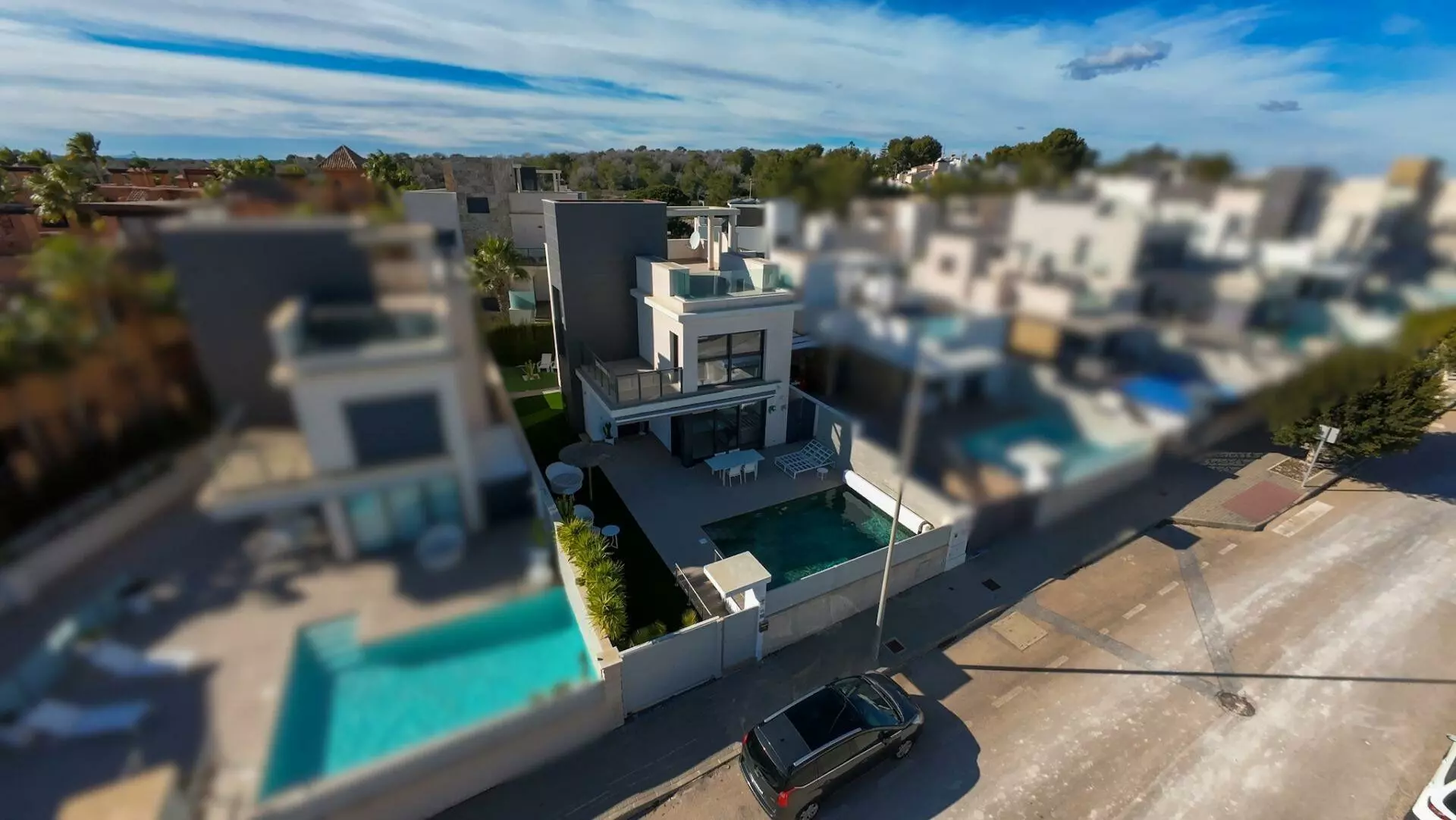 4-bedroom Villa In San Miguel De Salinas, Spain (165 M²)