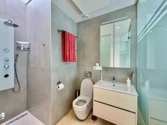 3-bedroom Villa In San Miguel De Salinas, Spain (92 M²)
