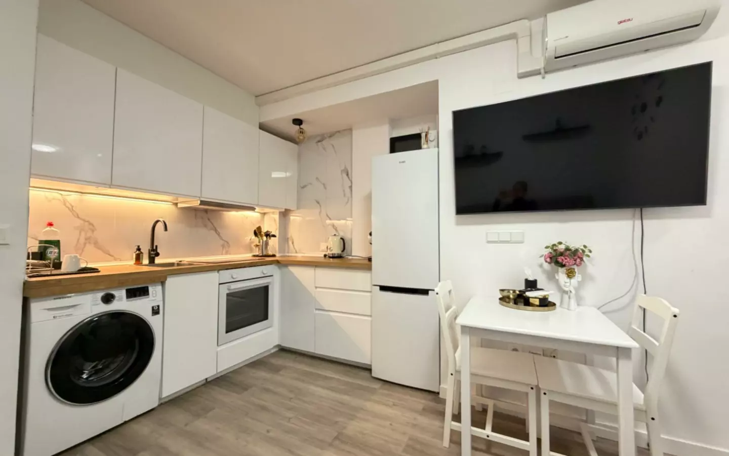 1-bedroom Apartment In Torrevieja, Spain (40 M²)