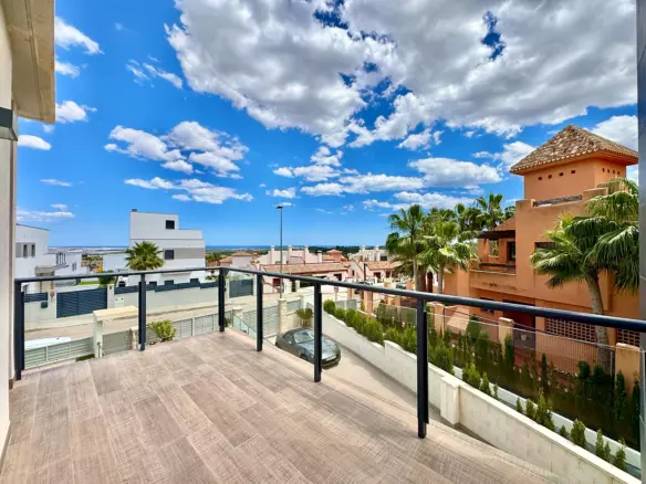 4-bedroom Villa In San Miguel De Salinas, Spain (252 M²)