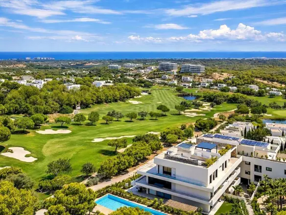 3-bedroom Apartment In Orihuela, Spain (220 M²)