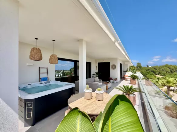 3-bedroom Apartment In Orihuela, Spain (220 M²)