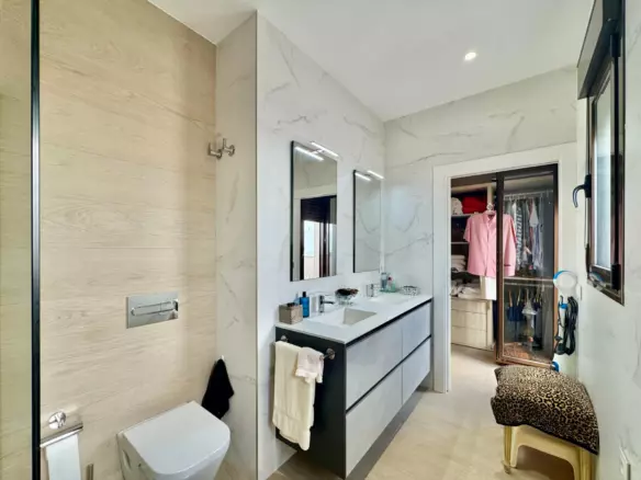 3-bedroom Townhouse In San Pedro Del Pinatar, Spain (167 M²)