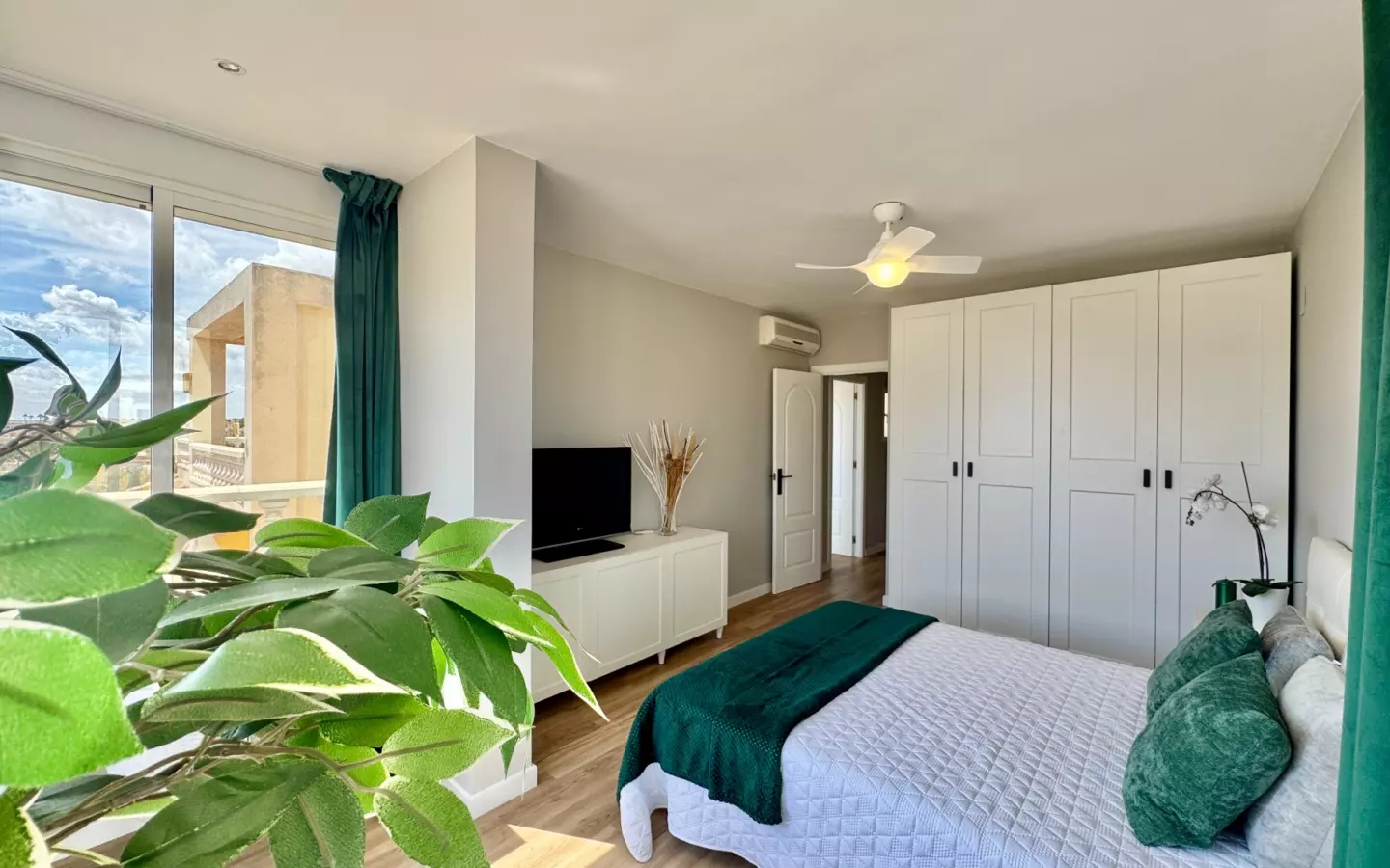3-bedroom Townhouse In Orihuela Costa, Spain (90 M²)