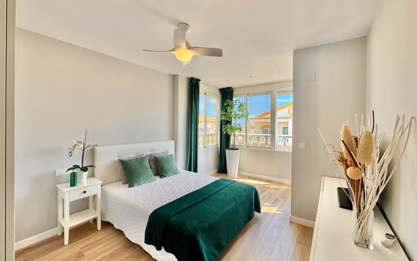 3-bedroom Townhouse In Orihuela Costa, Spain (90 M²)