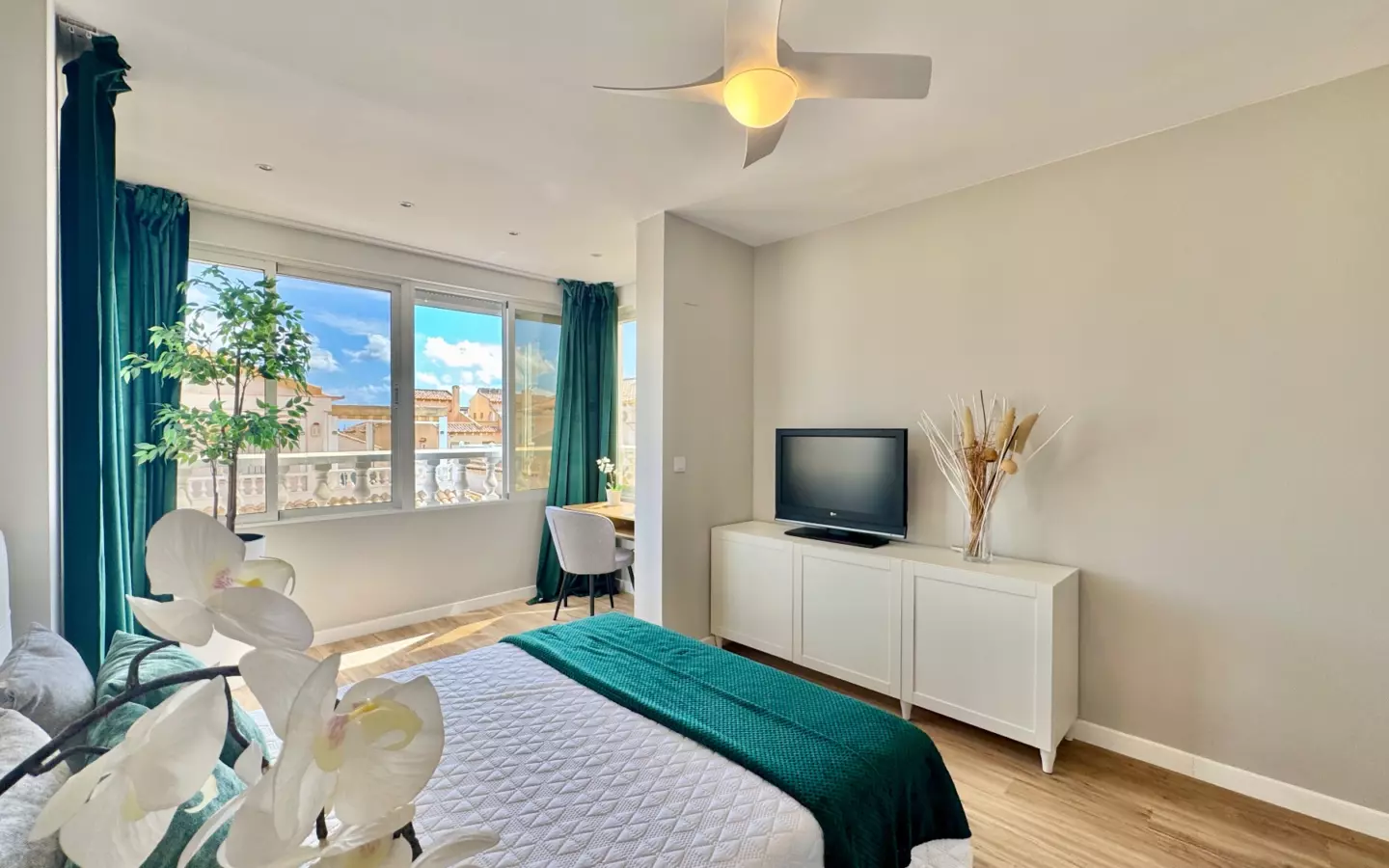 3-bedroom Townhouse In Orihuela Costa, Spain (90 M²)
