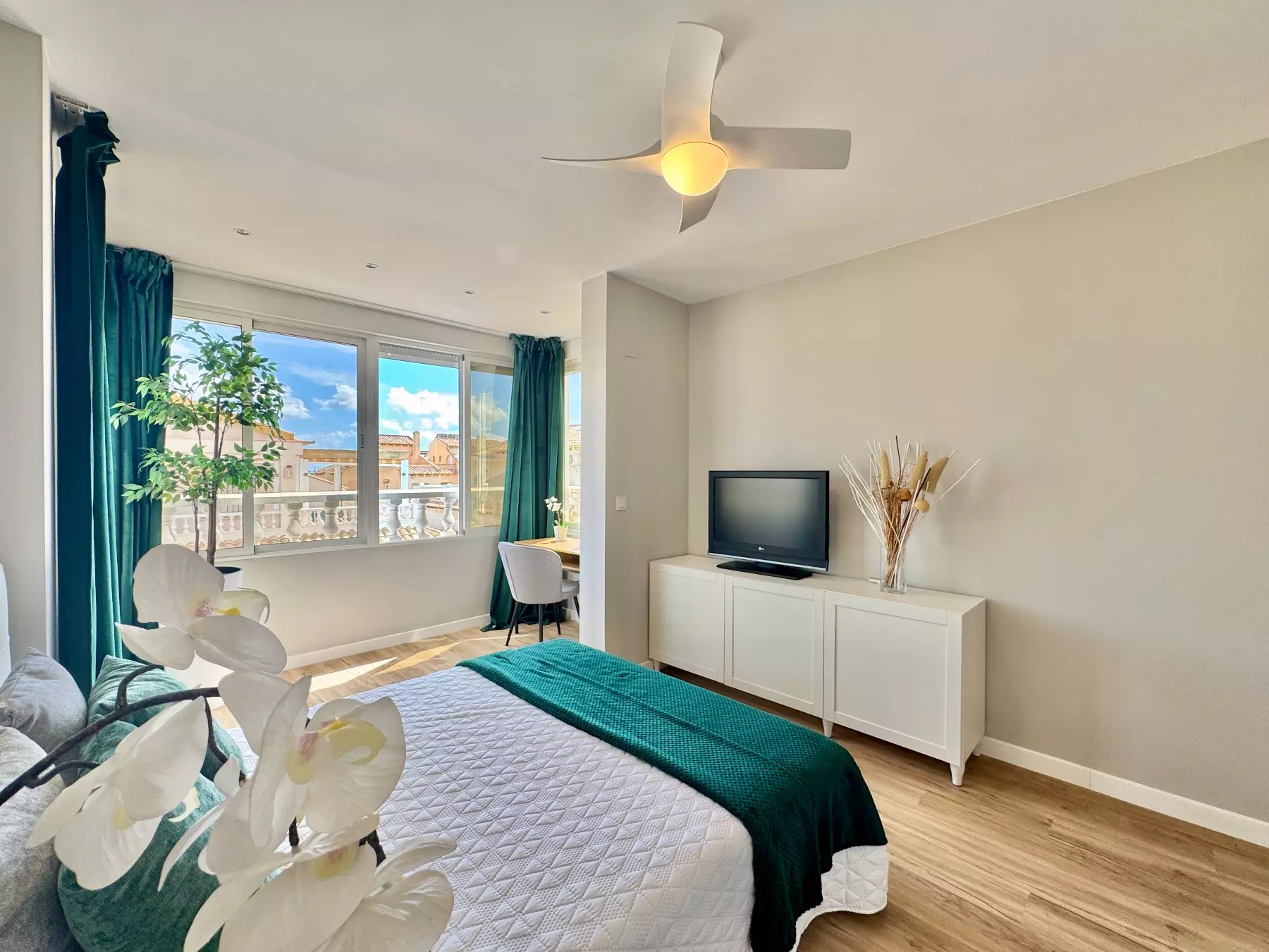 p-f5f5e9106b1b0294-51b973 3-bedroom Townhouse In Orihuela Costa, Spain (90 M²)