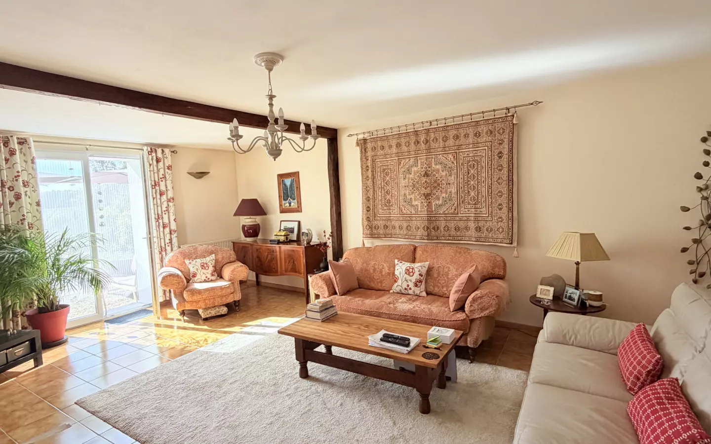 2-bedroom House In Saint-laurent-des-combes, France (116 M²)