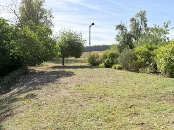 2-bedroom House In Saint-laurent-des-combes, France (116 M²)
