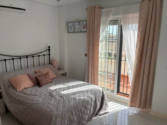2-bedroom Property In Orihuela Costa, Spain (80 M²)