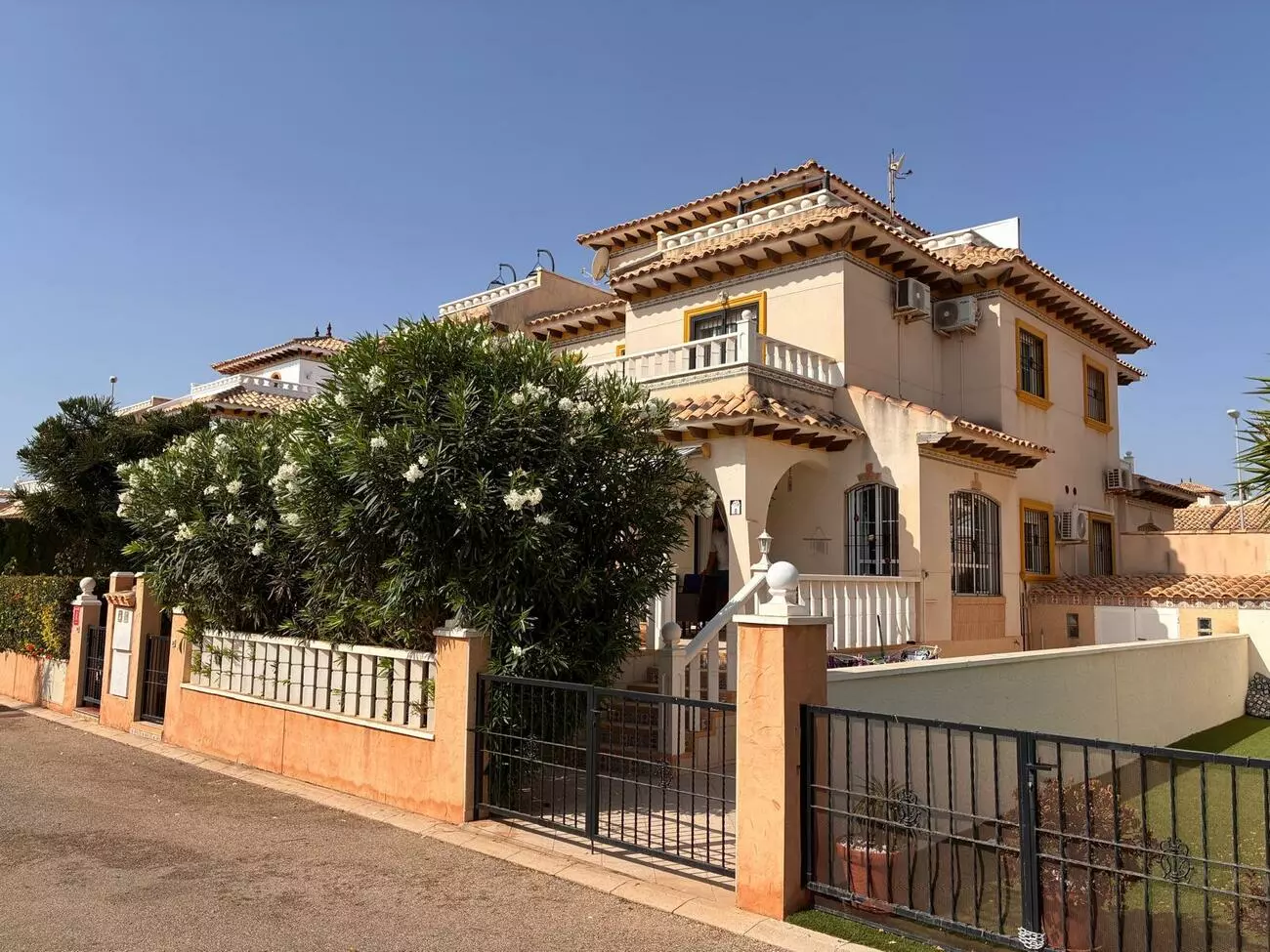 quad-villa-lomas-de-caboroig-at26129-33-376fb6 2-bedroom Property In Orihuela Costa, Spain (80 M²)