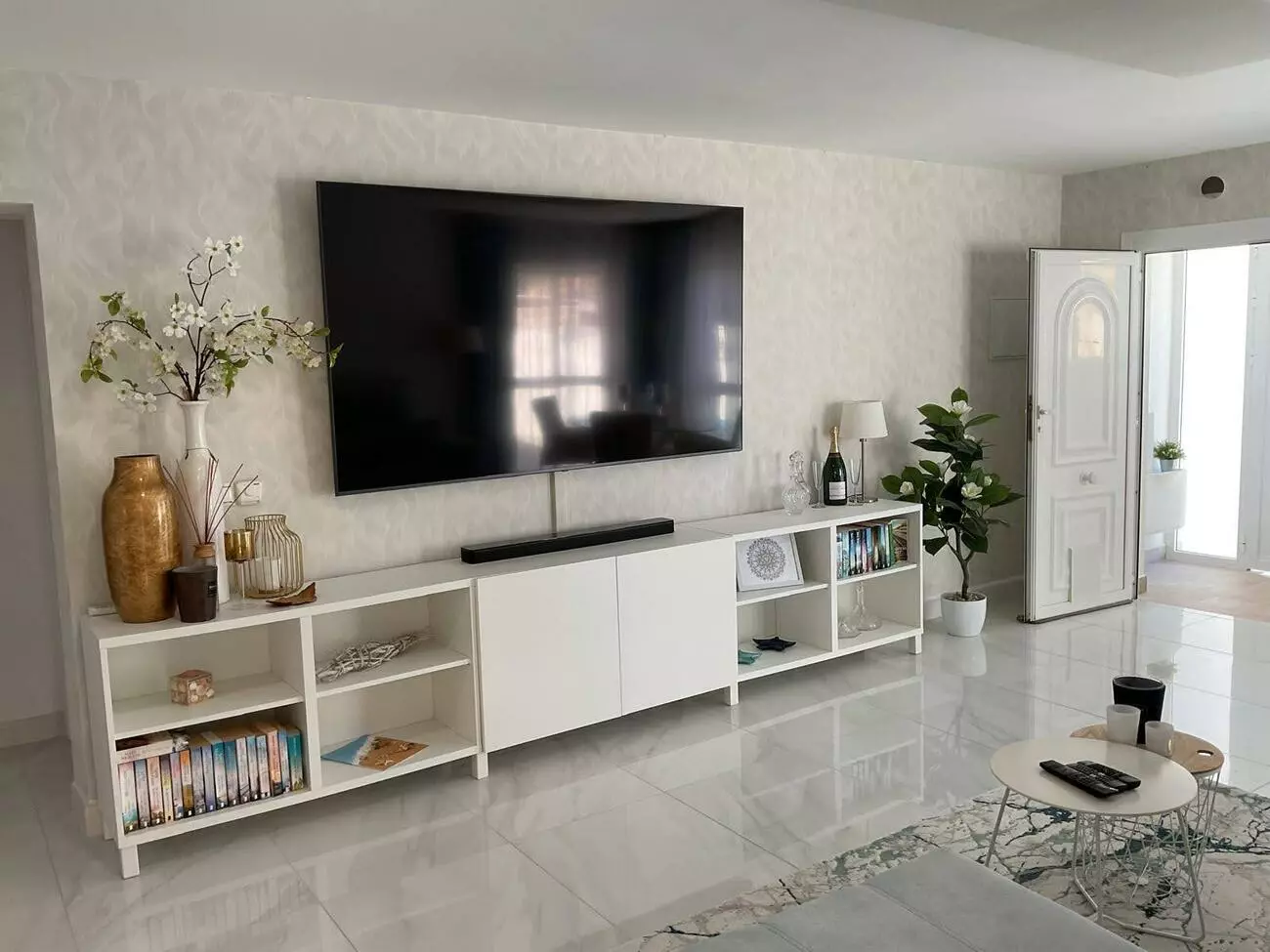 2-bedroom Property In Avileses, Spain