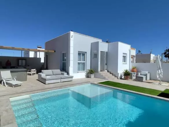 2-bedroom Property In Avileses, Spain