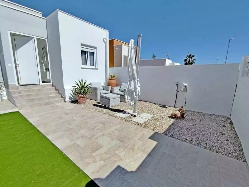 2-bedroom Property In Avileses, Spain