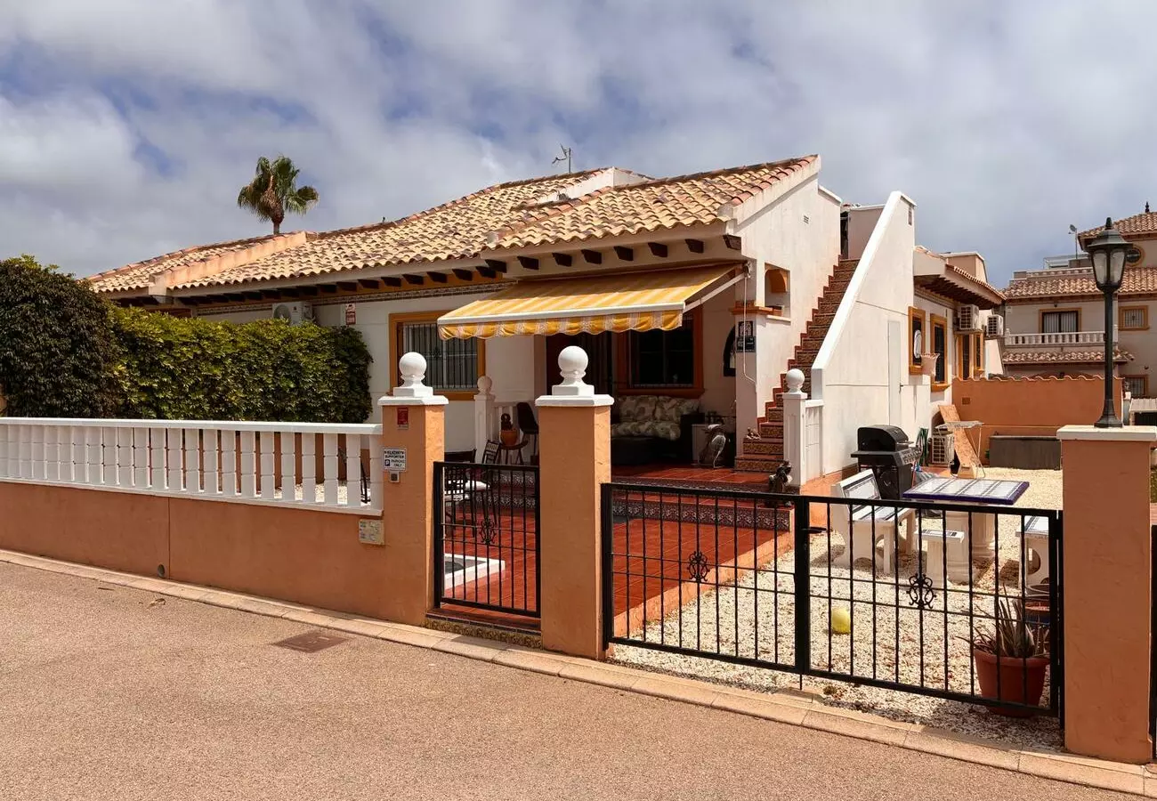 2-bedroom Semi In Orihuela Costa, Spain (62 M²)