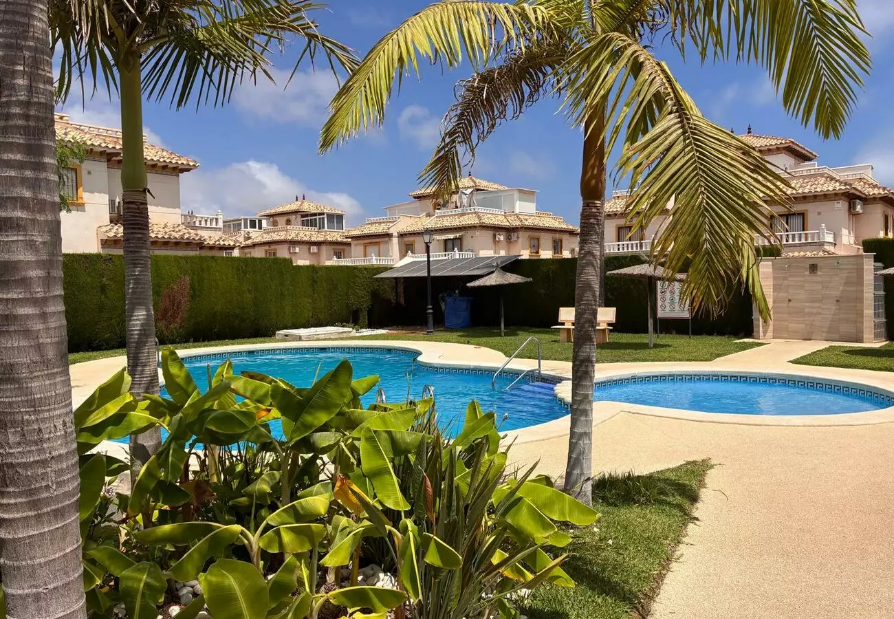 2-bedroom Semi In Orihuela Costa, Spain (62 M²)