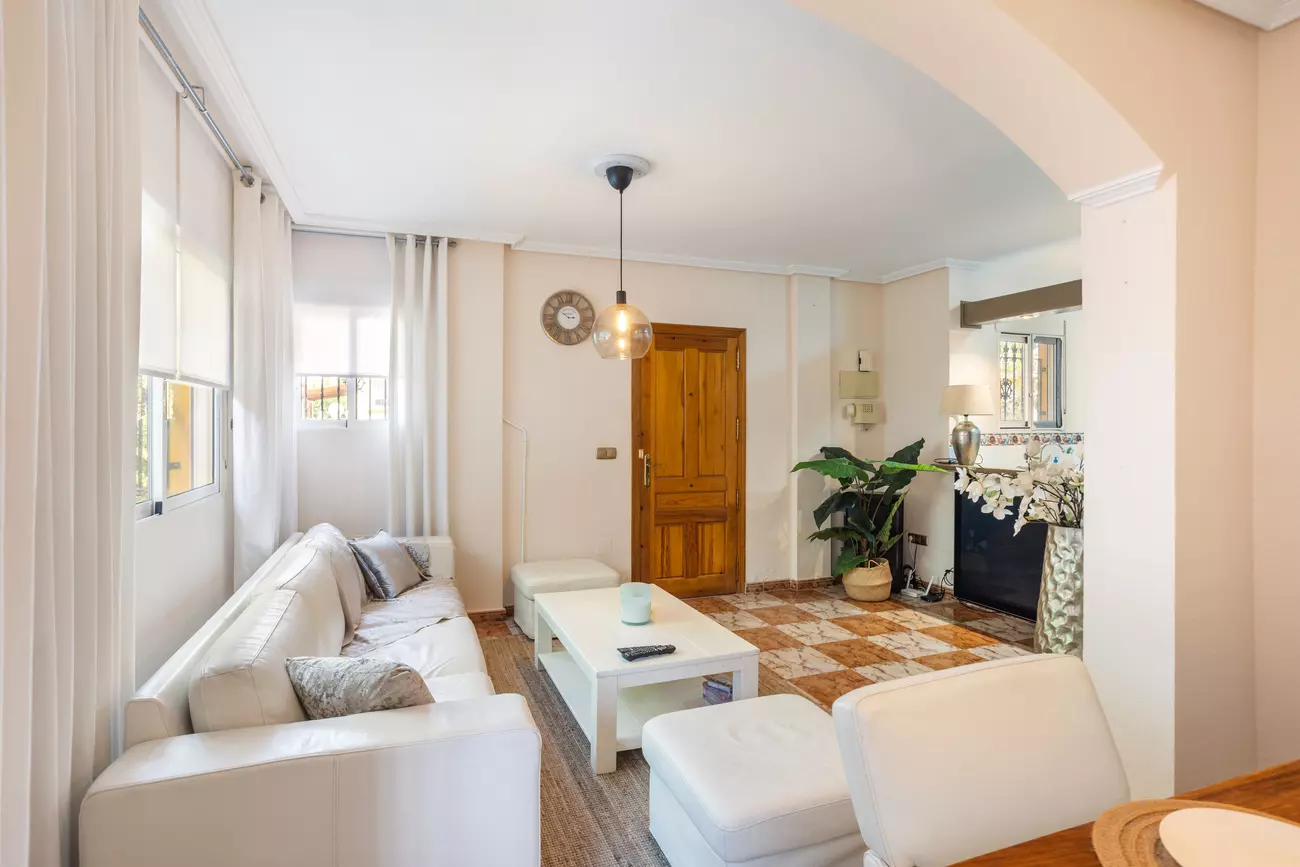 2-bedroom Semi In Orihuela Costa, Spain (75 M²)