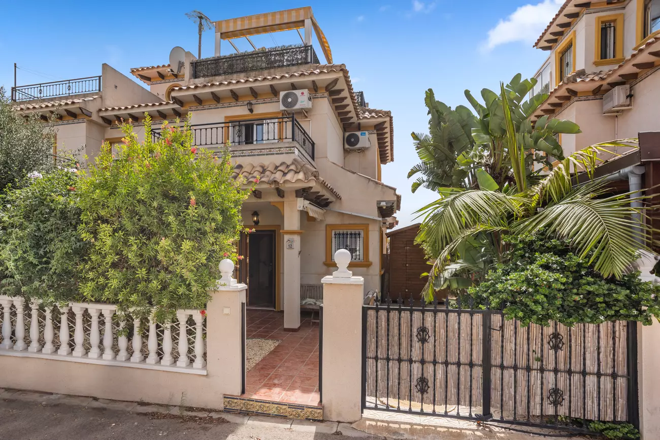 2-bedroom Semi In Orihuela Costa, Spain (75 M²)