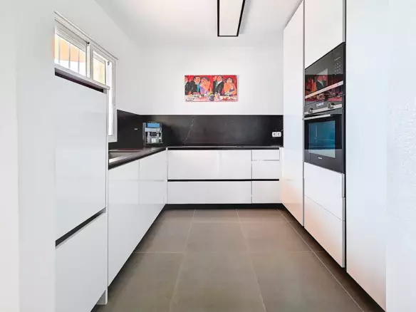 3-bedroom Detached Villa In Campos Del Rio, Spain (150 M²)
