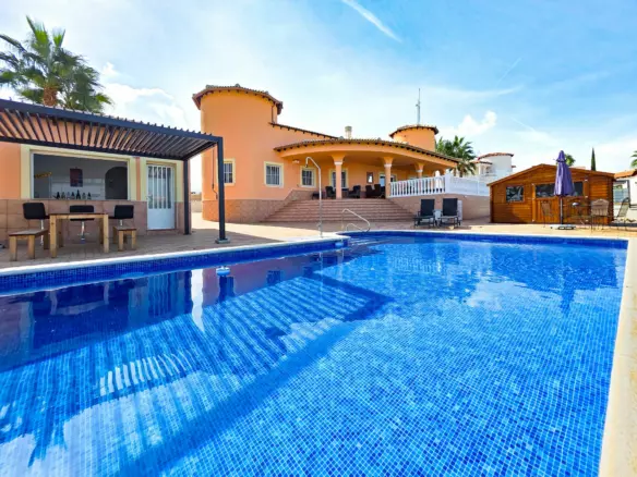 3-bedroom Detached Villa In Campos Del Rio, Spain (150 M²)