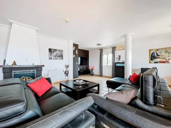 3-bedroom Detached Villa In Campos Del Rio, Spain (150 M²)