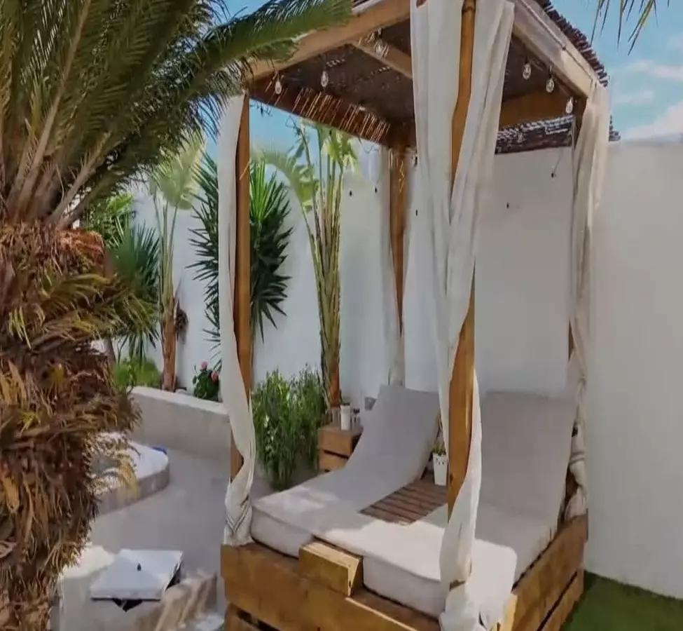 5-bedroom Villa In Torrevieja, Spain (186 M²)