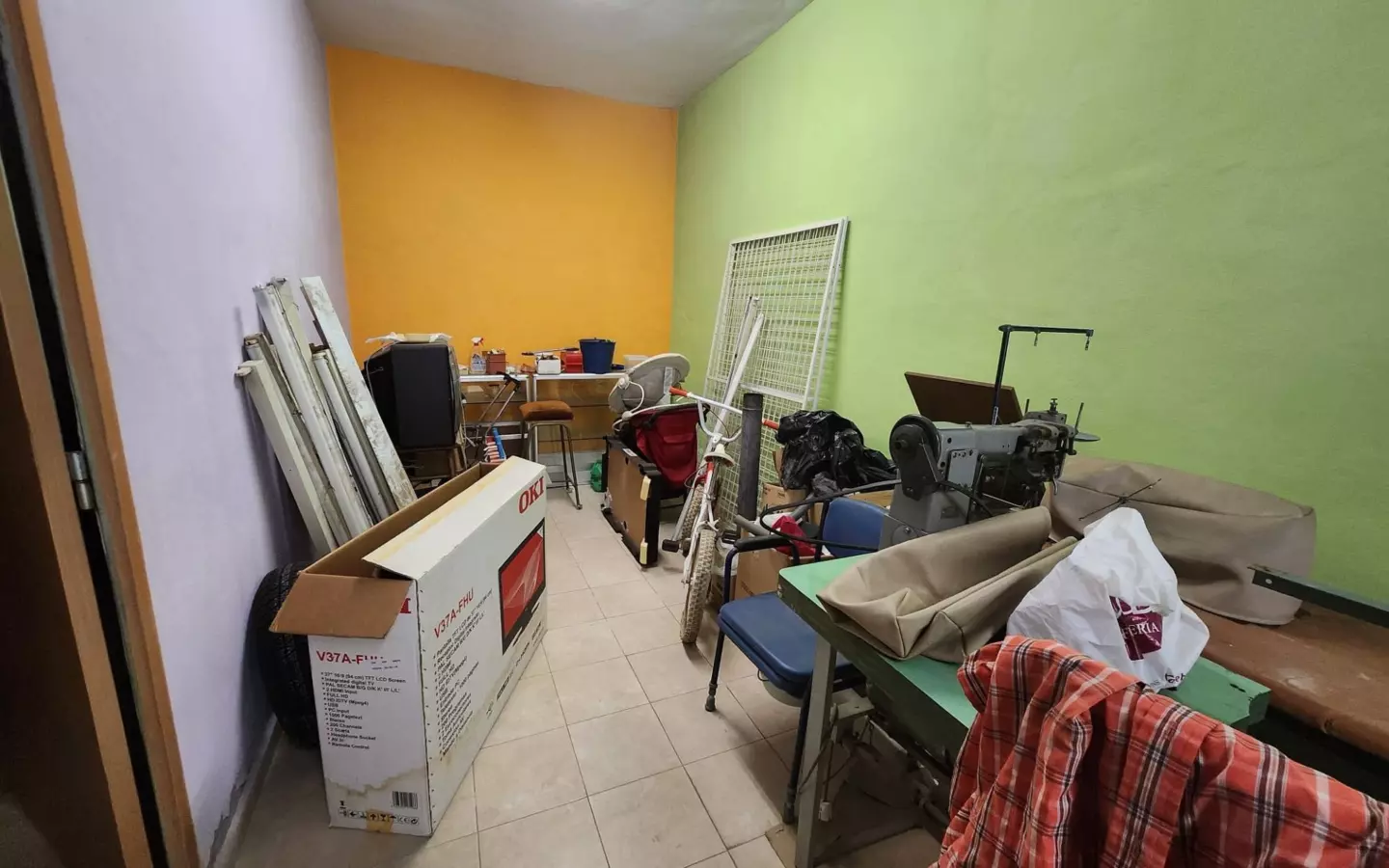 3-bedroom Townhouse In Sax, Spain (180 M²)