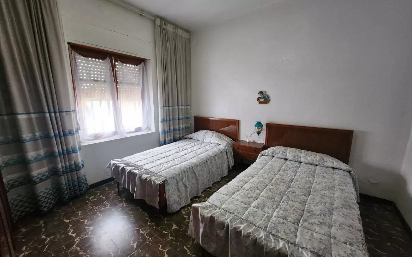 3-bedroom Townhouse In Sax, Spain (180 M²)