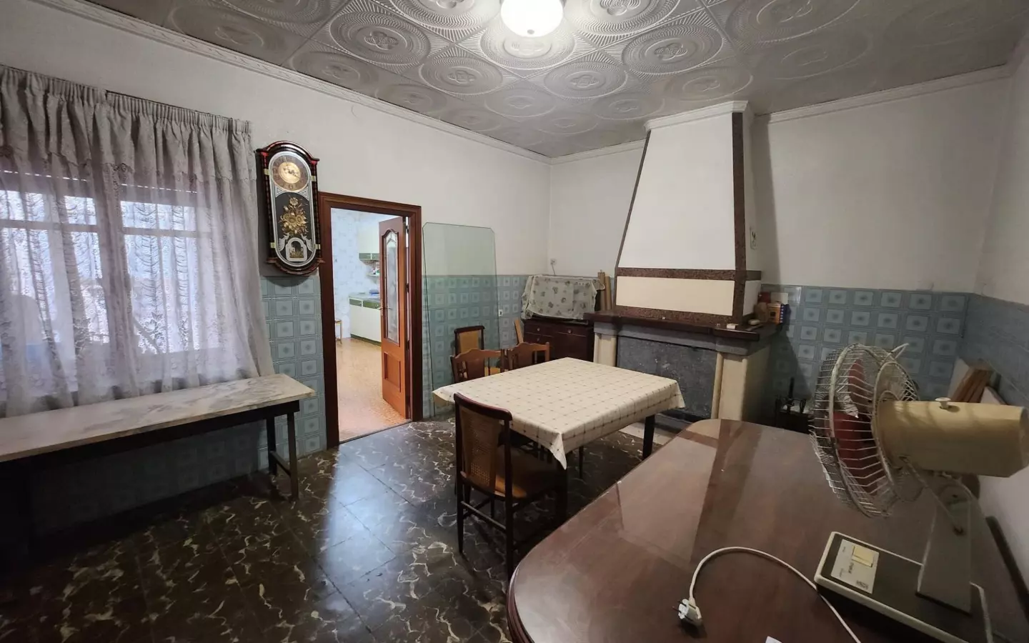 3-bedroom Townhouse In Sax, Spain (180 M²)