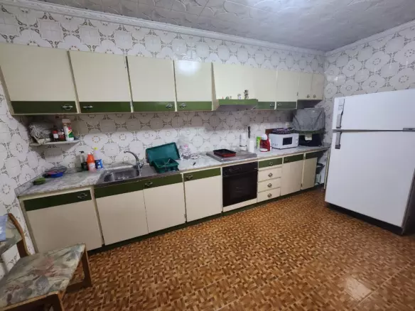 3-bedroom Townhouse In Sax, Spain (180 M²)