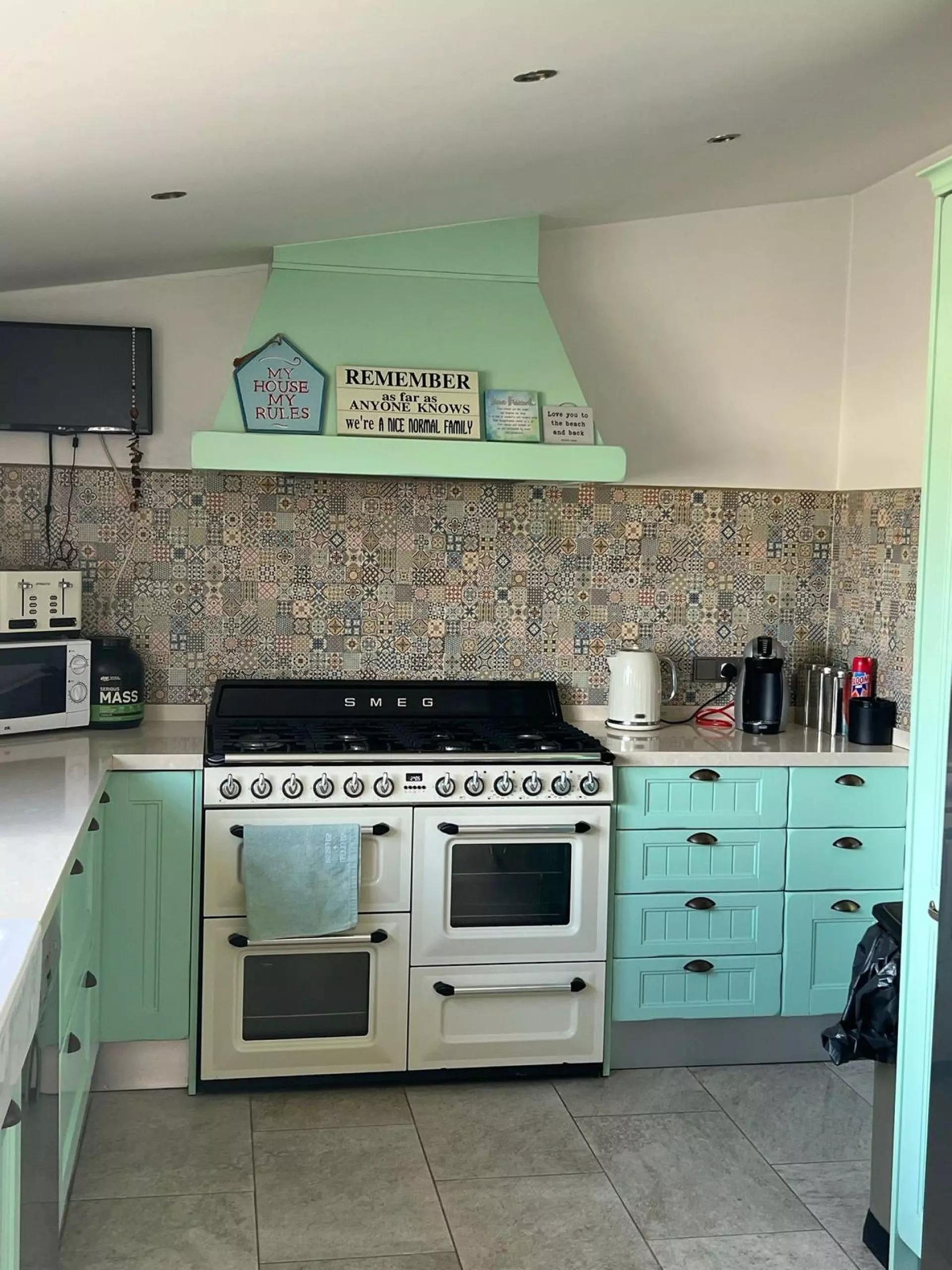 6-bedroom Detached Villa In Heredades, Spain (299 M²)