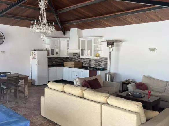 6-bedroom Detached Villa In Heredades, Spain (299 M²)