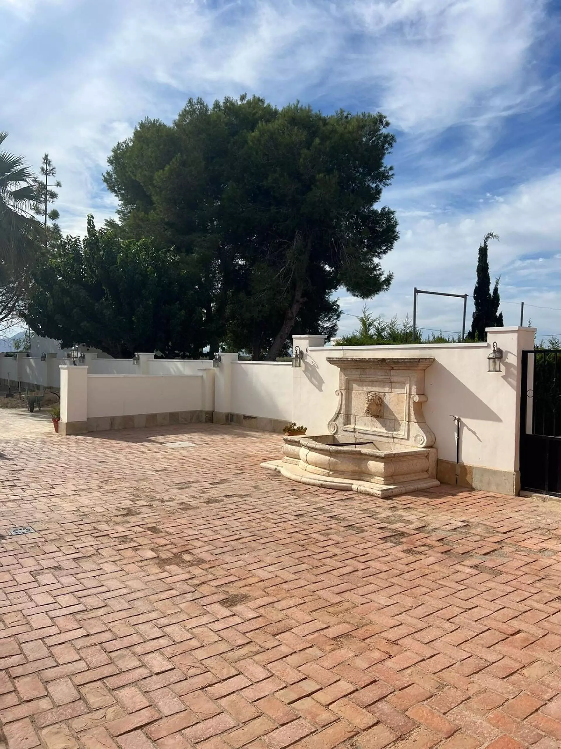 6-bedroom Detached Villa In Heredades, Spain (299 M²)