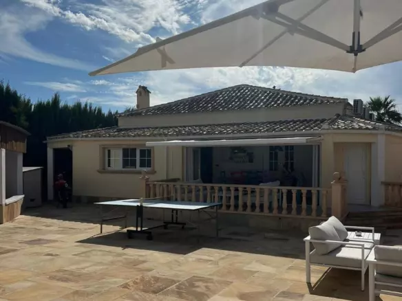 6-bedroom Detached Villa In Heredades, Spain (299 M²)
